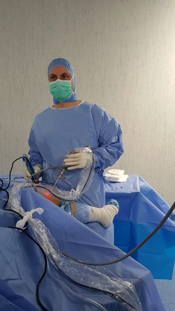 Dr. Chatziandreou artroscopia marbella